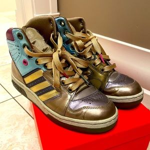 Adidas Sneakers